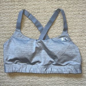Strappy cross-back sports bra